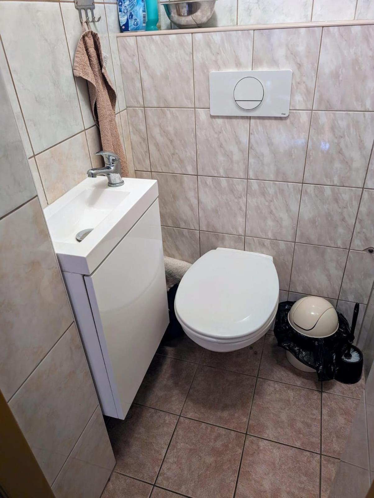 Apartman V Pensionu U Holzaepfelu Cerveny Kostelec Exterior photo