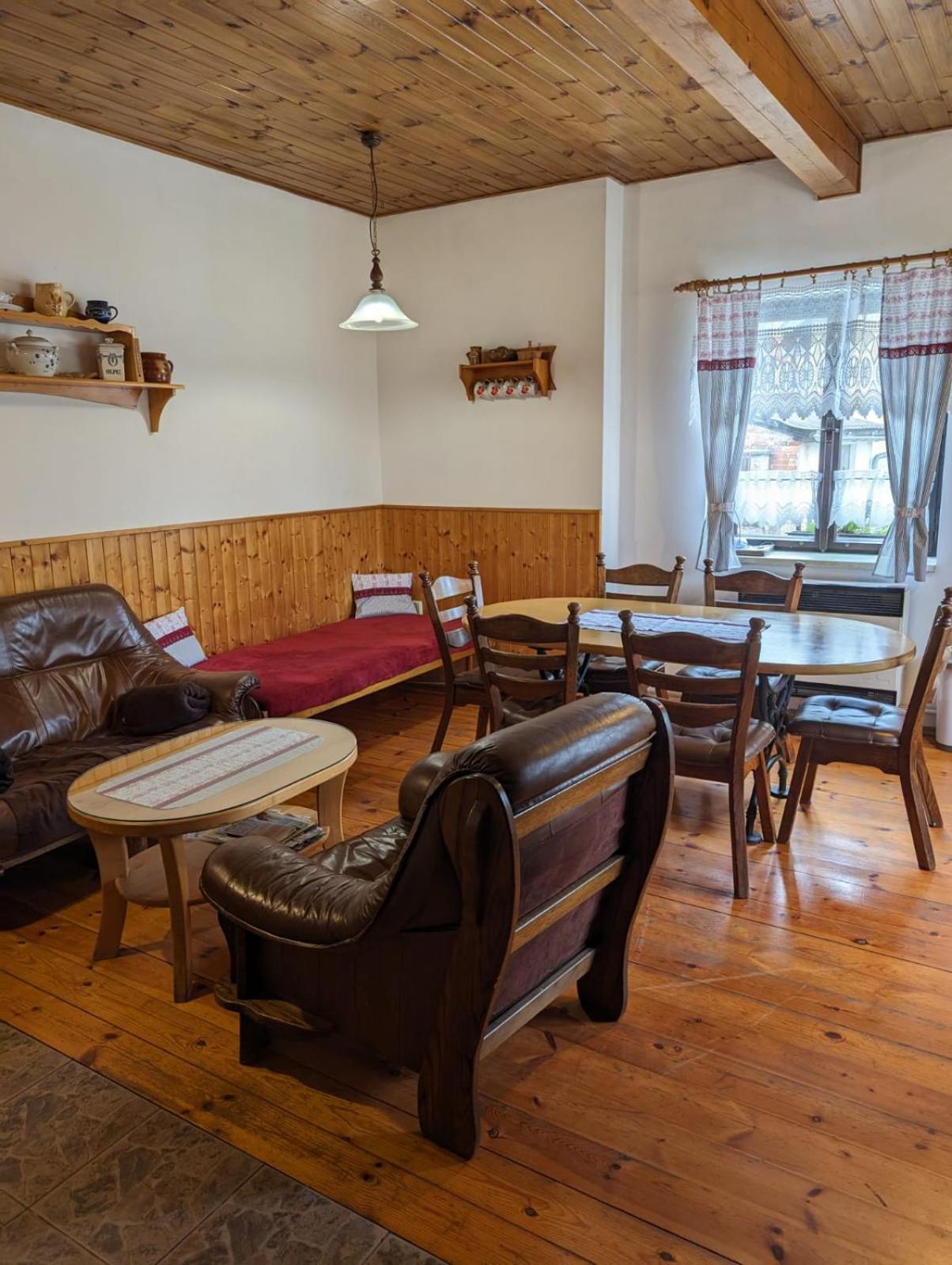 Apartman V Pensionu U Holzaepfelu Cerveny Kostelec Exterior photo